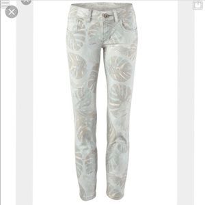 Cabi palm Leaf Jeans